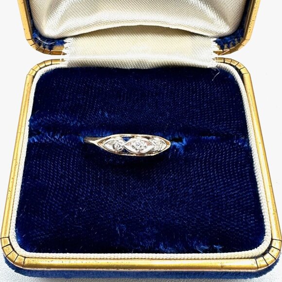 Antique Gold and Silver Women's Ring - Picture 2 of 6